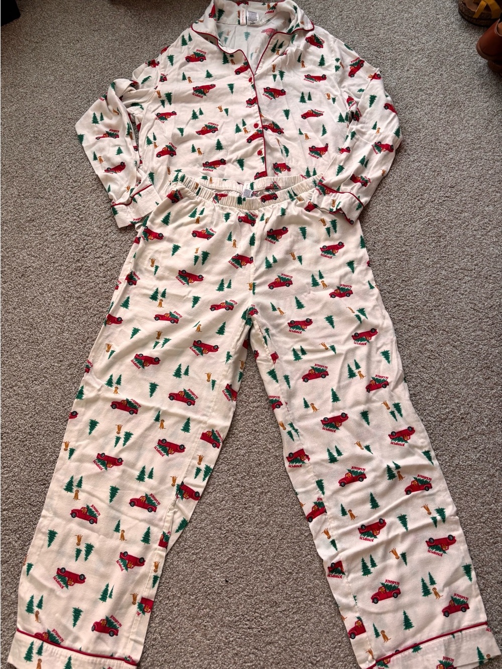 Joyspun Holiday Truck Pajama Set Cream with Red & Green Print